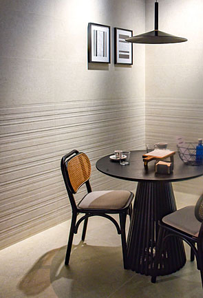Fijne ribbels in limestone bij Evelyn