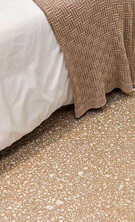 Santorini oogt als echt terrazzo